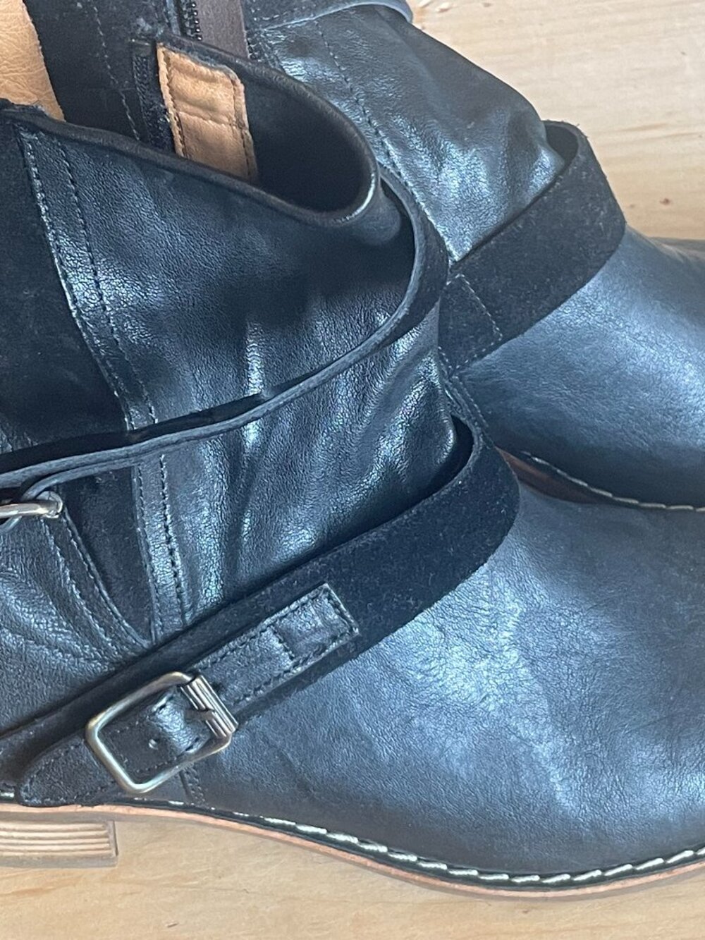 Arche ankle leather boots.
